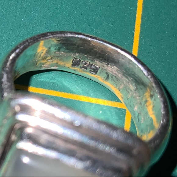 Sterling Silver Moonstone Ring - Picture 14 of 14